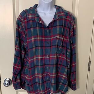 American eagle , Large , button down shirt